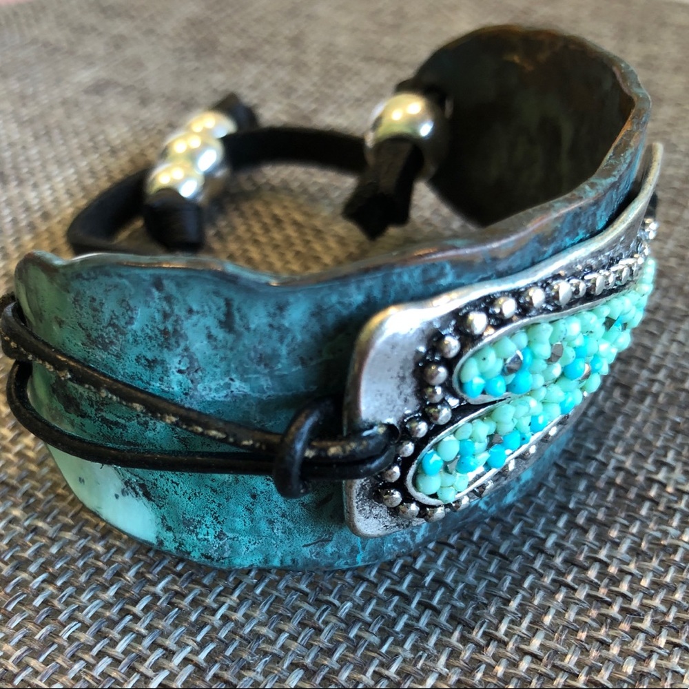 Cuff Heart Bracelet Silver & Patina Metal - Picture 2 of 6